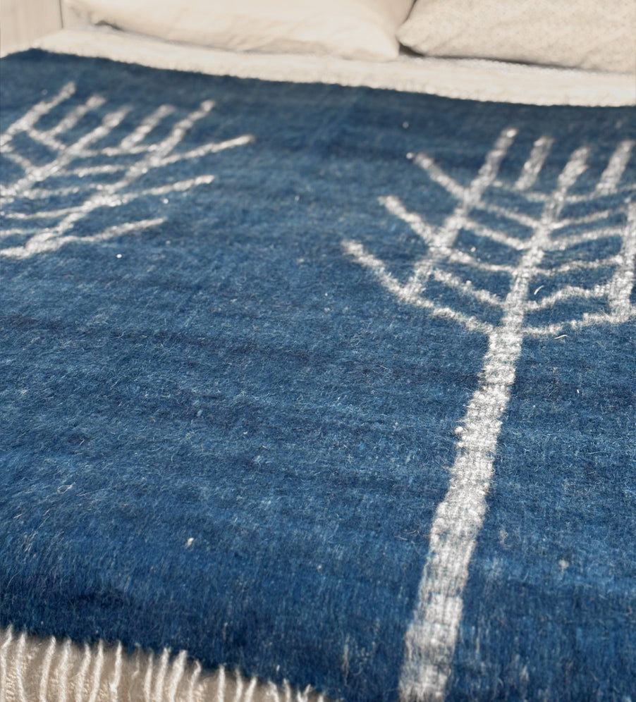 Wheat hand woven wool blanket - Indigo blue & White