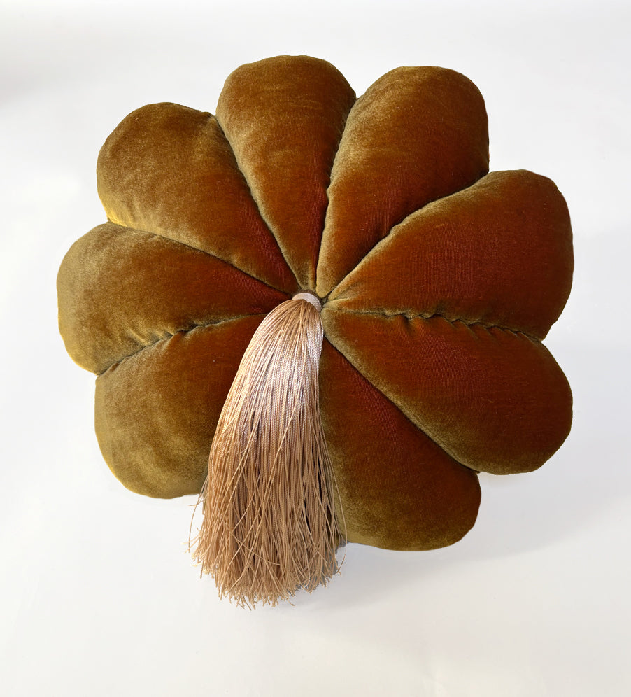 FULL BLOOM, OCHRE - BEIGE TASSEL