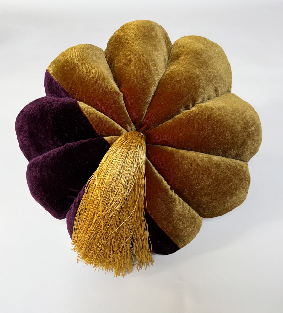 FULL BLOOM, OCHRE / PLUM - YELLOW TASSEL