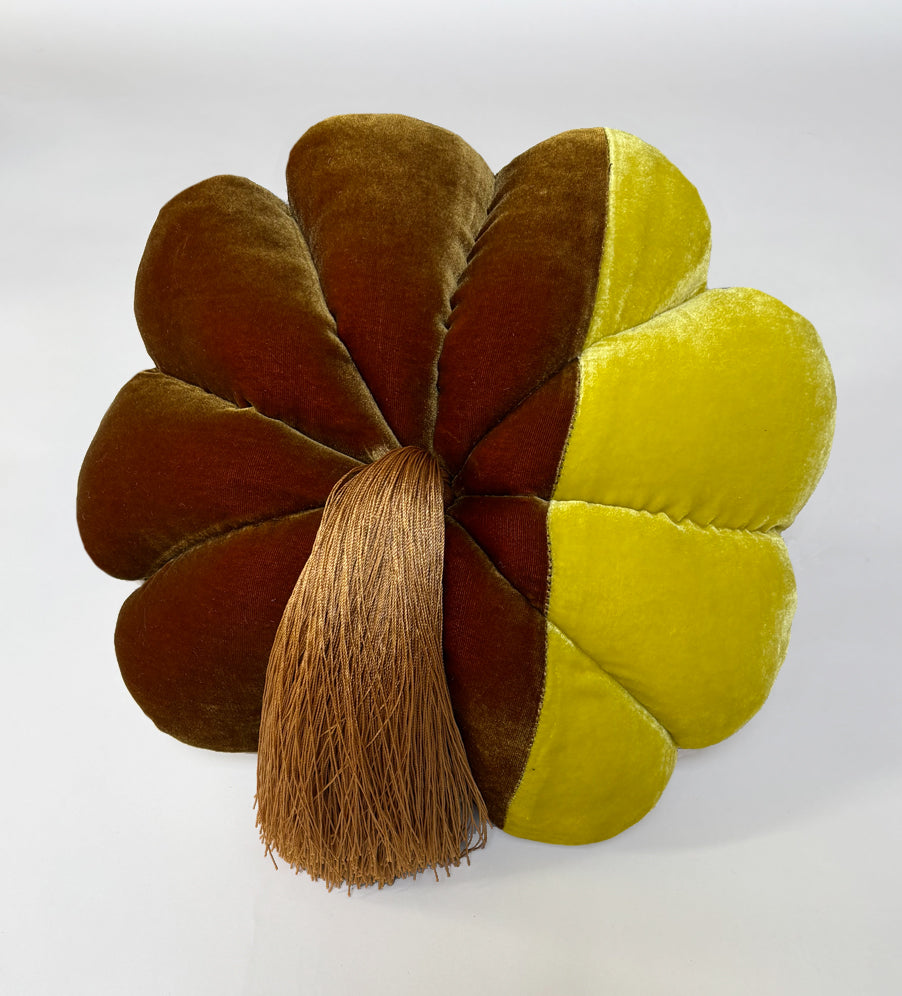 FULL BLOOM, OCHRE / YELLOW - YELLOW TASSEL