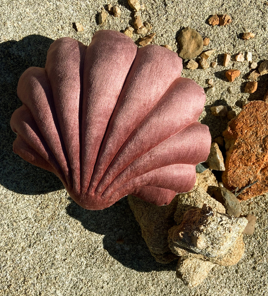 SHELL PILLOWS IN VELVET - TERRACOTTA