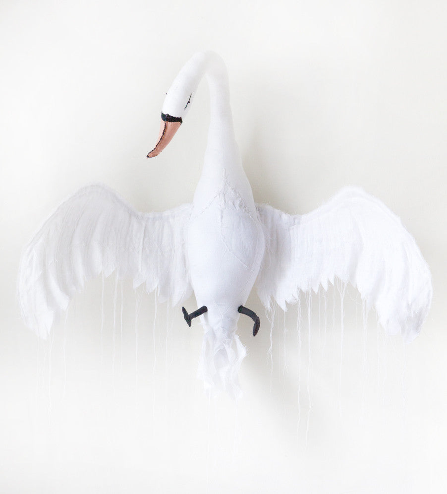 Wall mounted Swan White