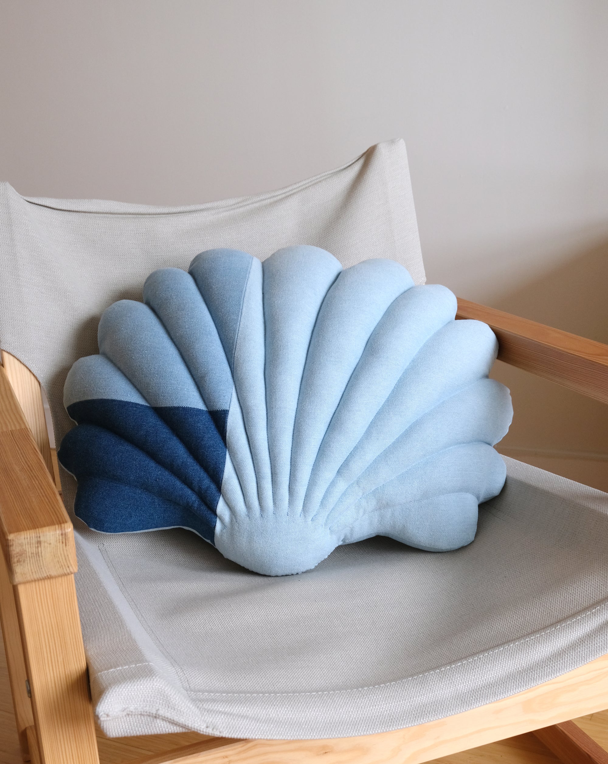 Large denim shell pillow N.2