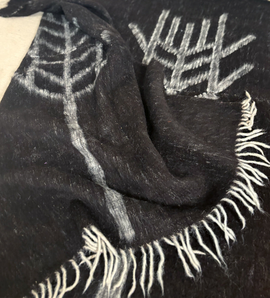 Wheat hand woven wool blanket - Chalk black & White