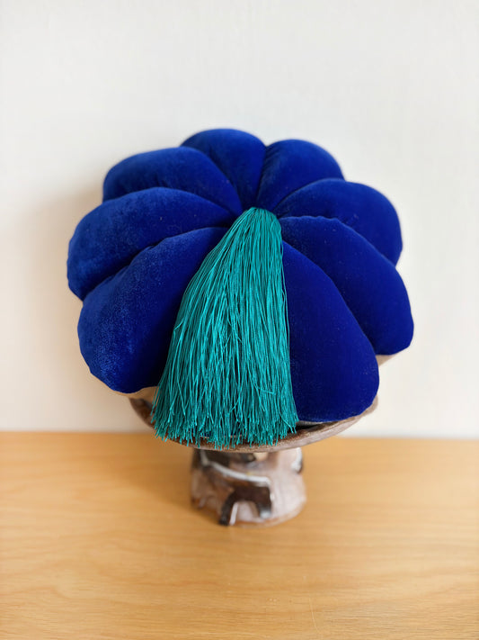 FULL BLOOM, BLUE - TURQUOISE TASSEL