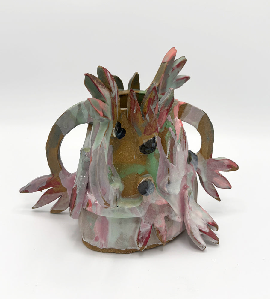 Cyclamens in the wild - Vase