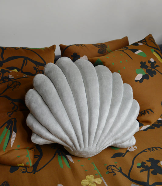 SHELL PILLOWS IN VELVET - ICY BLUE