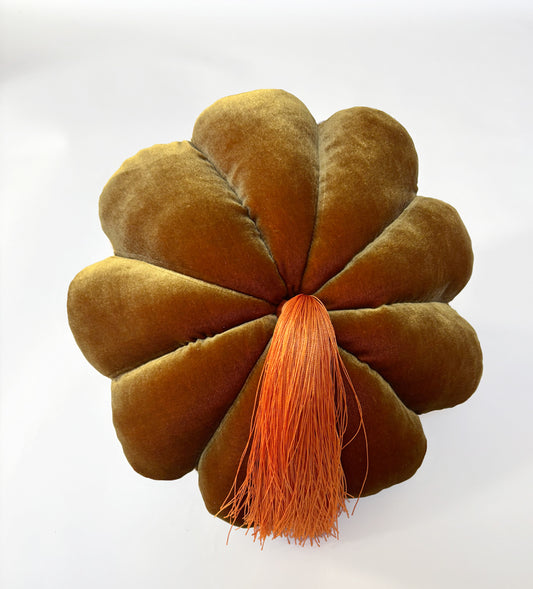 FULL BLOOM, OCHRE - ORANGE TASSEL