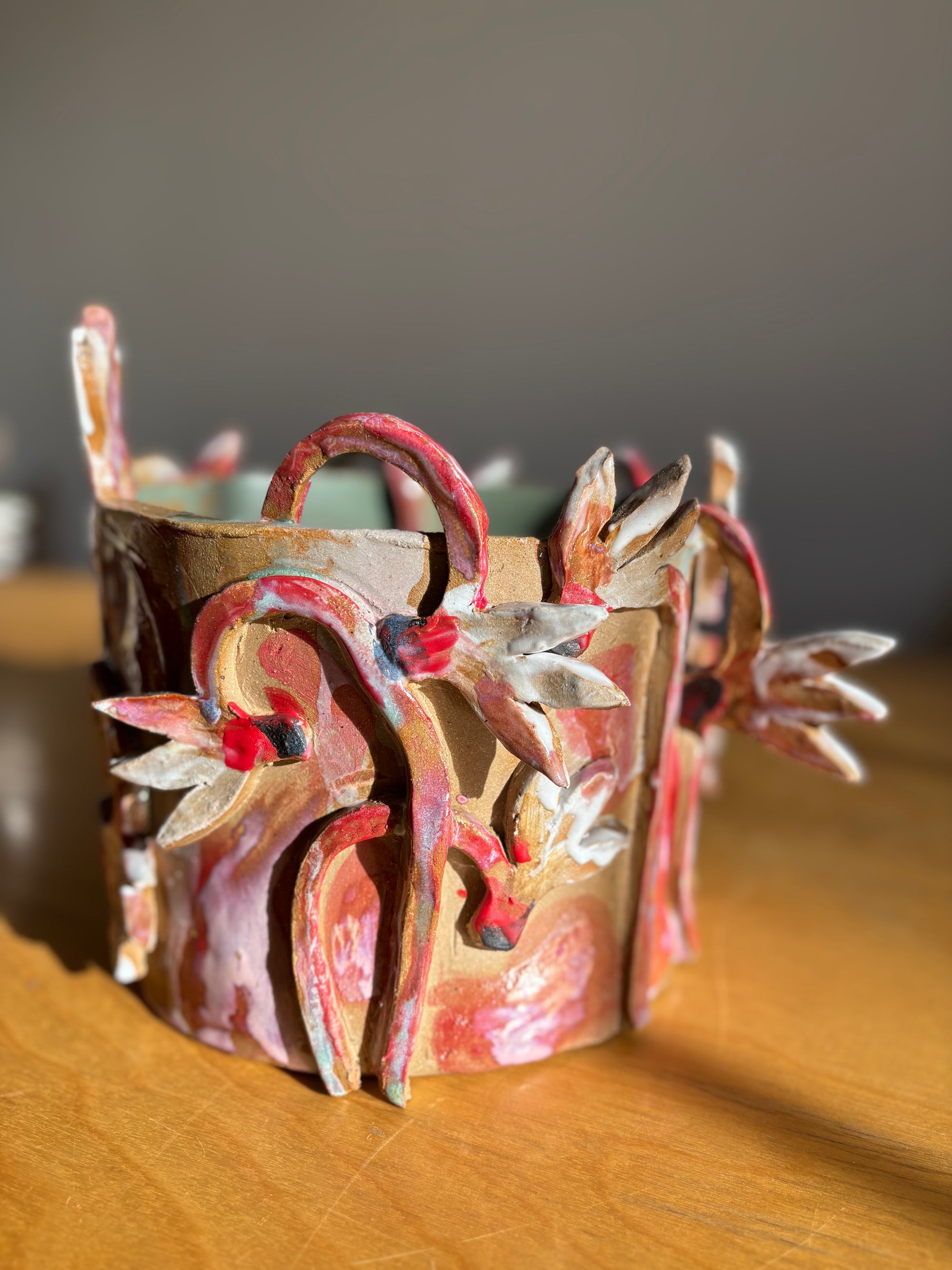 Cyclamens in the wild - Vase 2