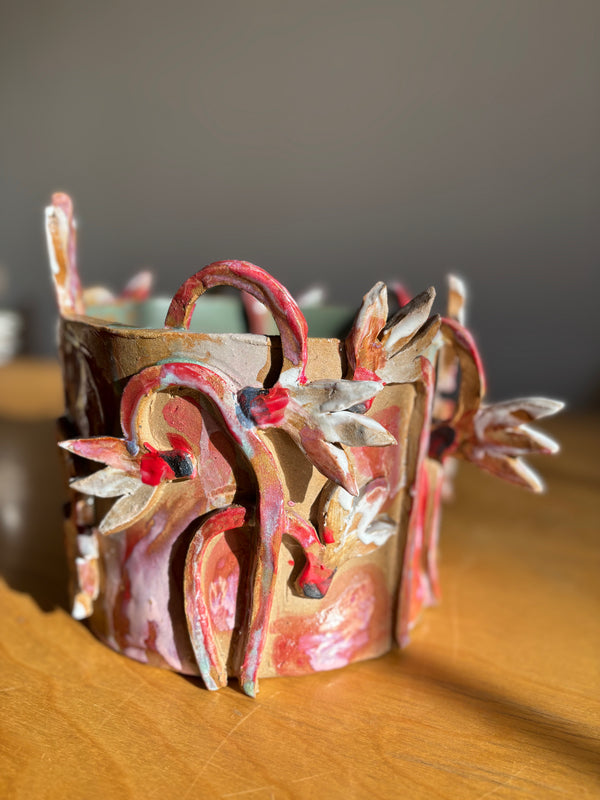 Cyclamens in the wild - Vase 2