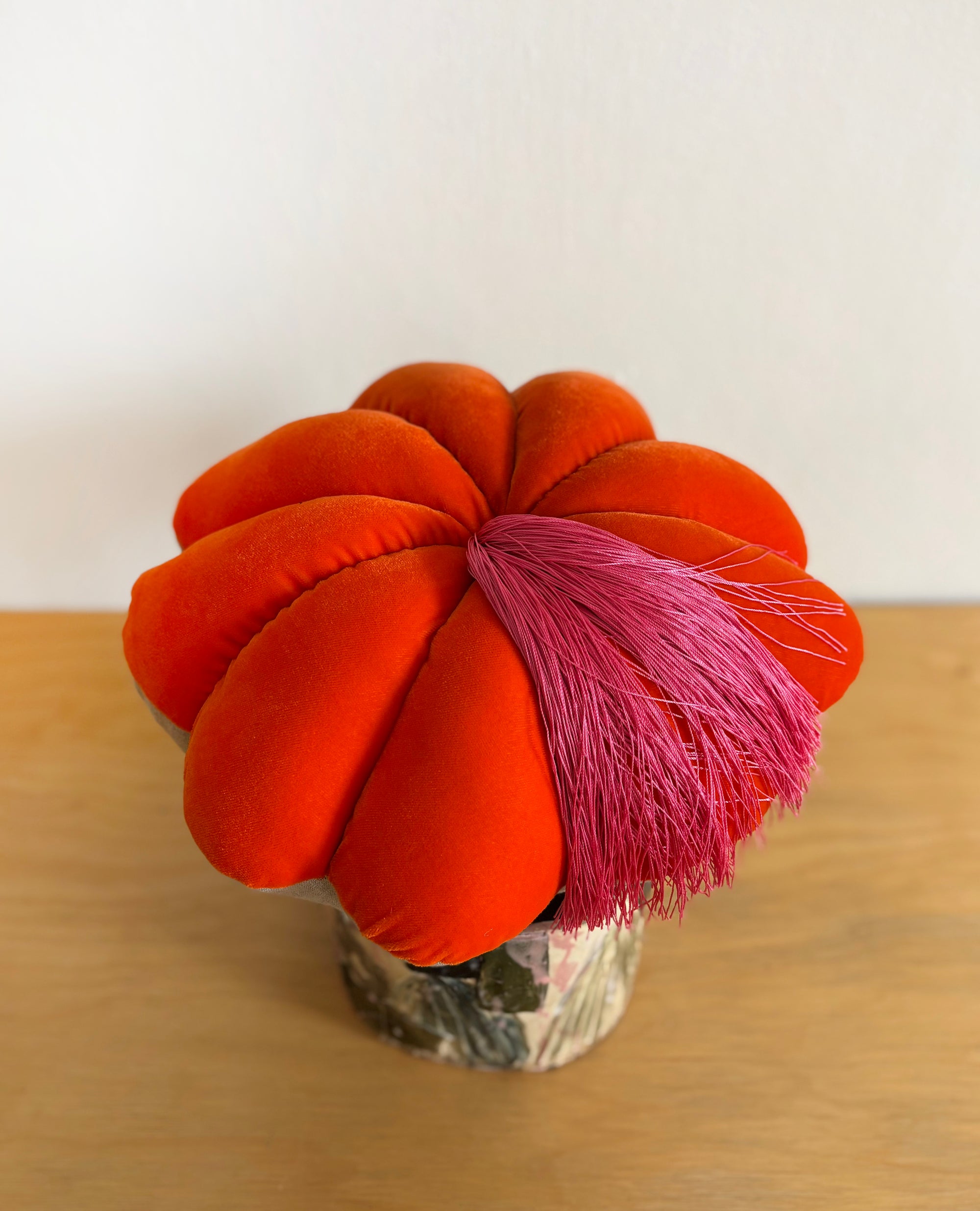 FULL BLOOM, ORANGE - PINK TASSEL