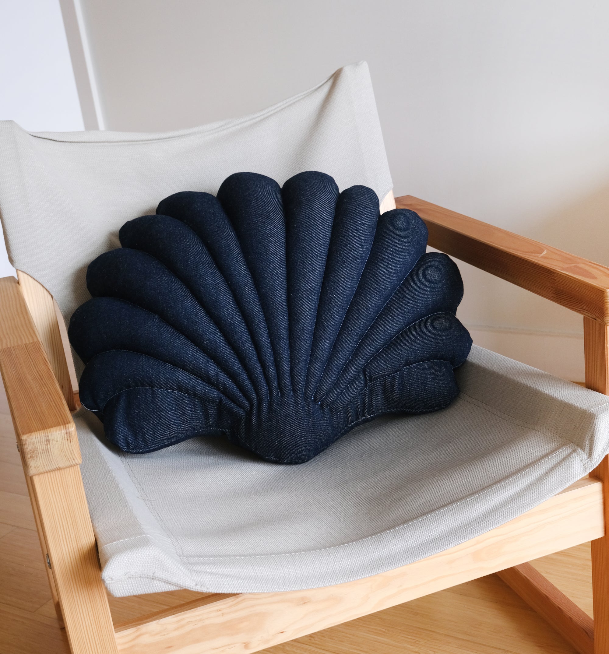 Large denim shell pillow N.6