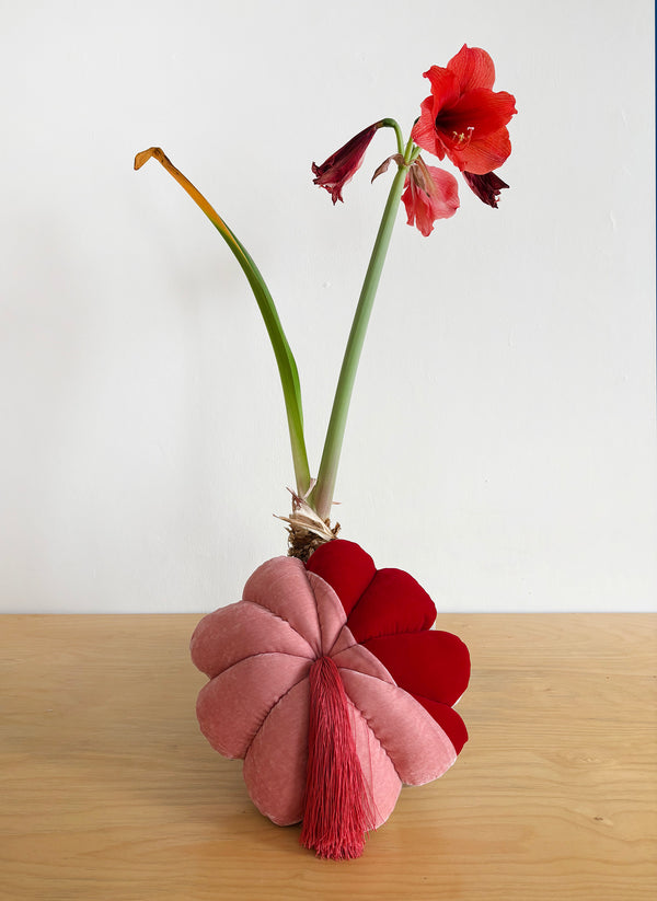 FULL BLOOM, RED & PEACH -  DARK PEACH TASSEL