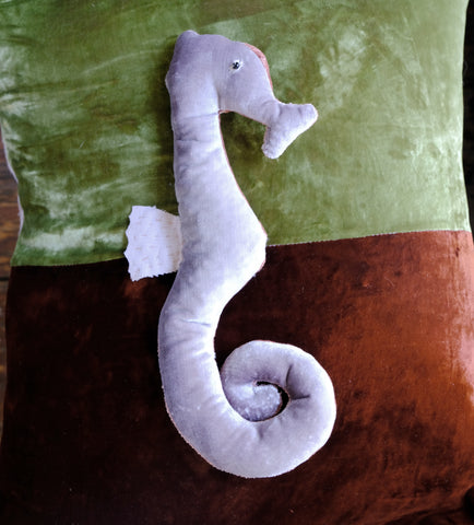 Paper weight Seahorse in Rust and amethyst Velvet