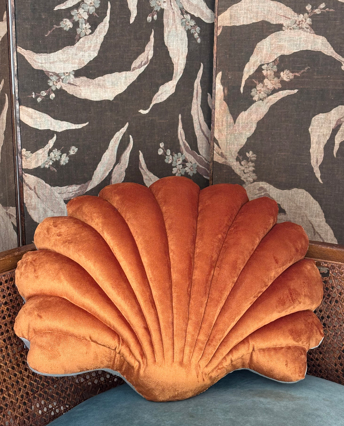 SHELL VELVET PILLOWS - OCHRE