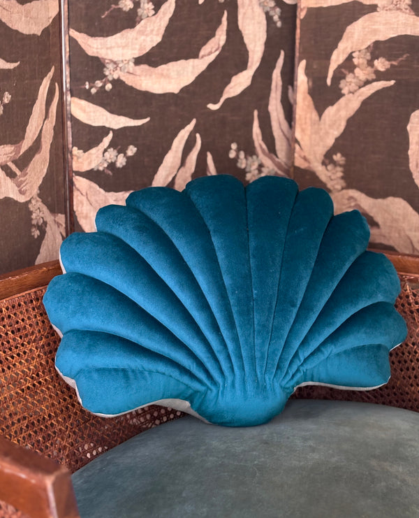 SHELL VELVET PILLOWS - PEACOCK