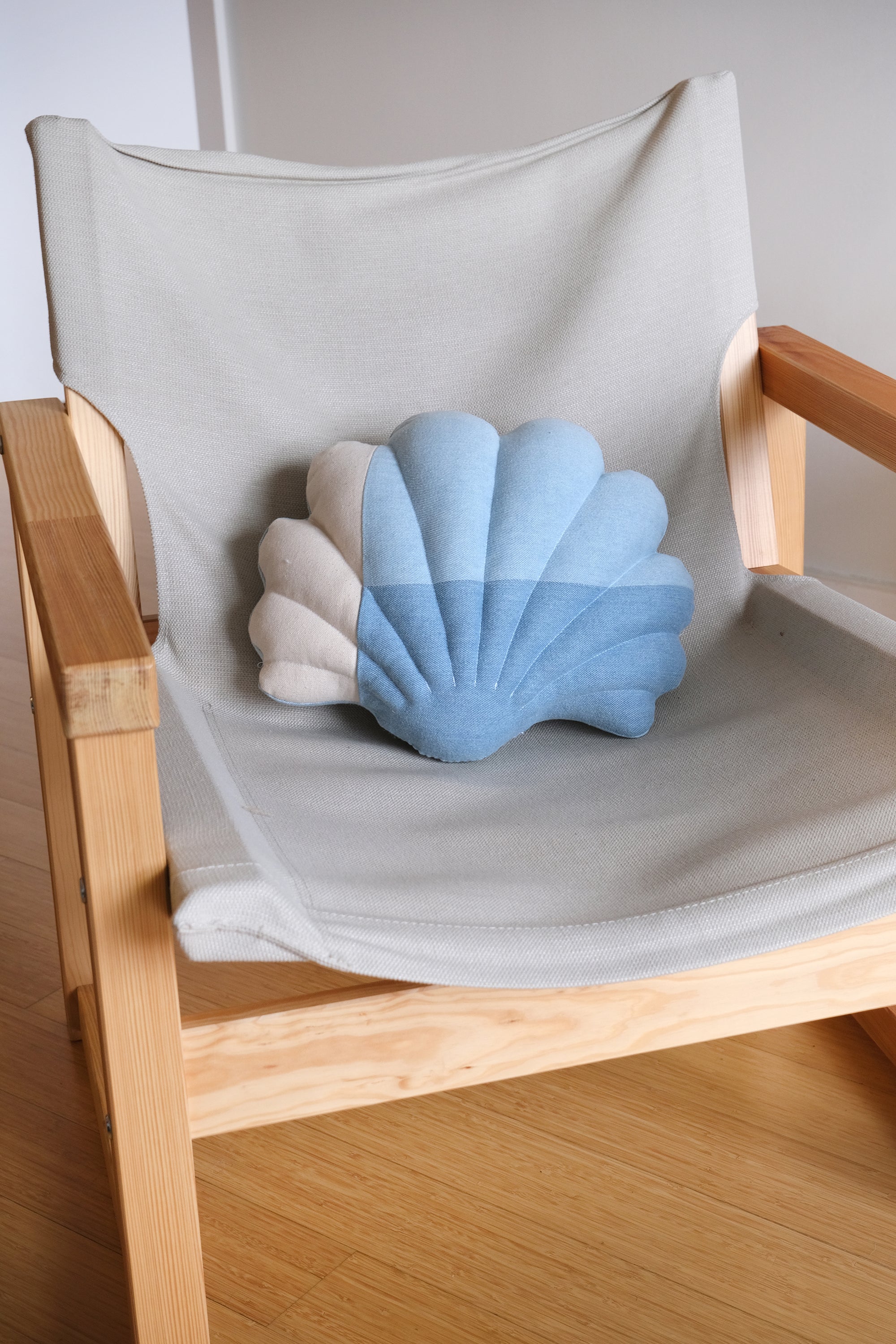 Small denim shell pillow N.4