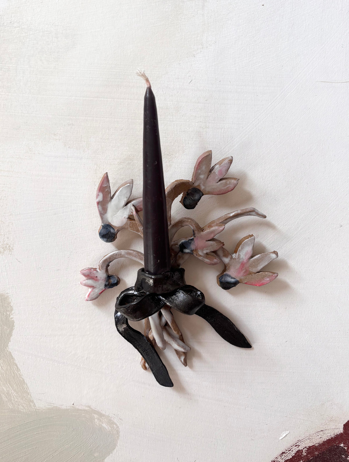 Tiny cyclamens bouquet wall candle holder