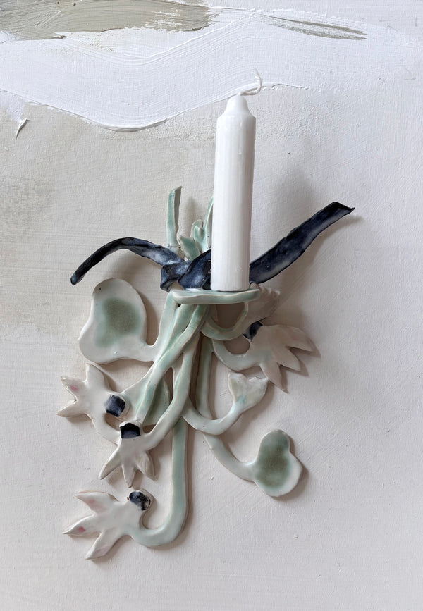 Hanging Cyclmens bouquet wall candle holder