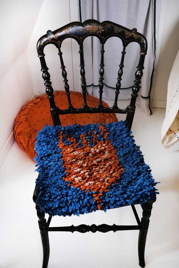 Chair rug - Wheat in blue, dusty pink & rust