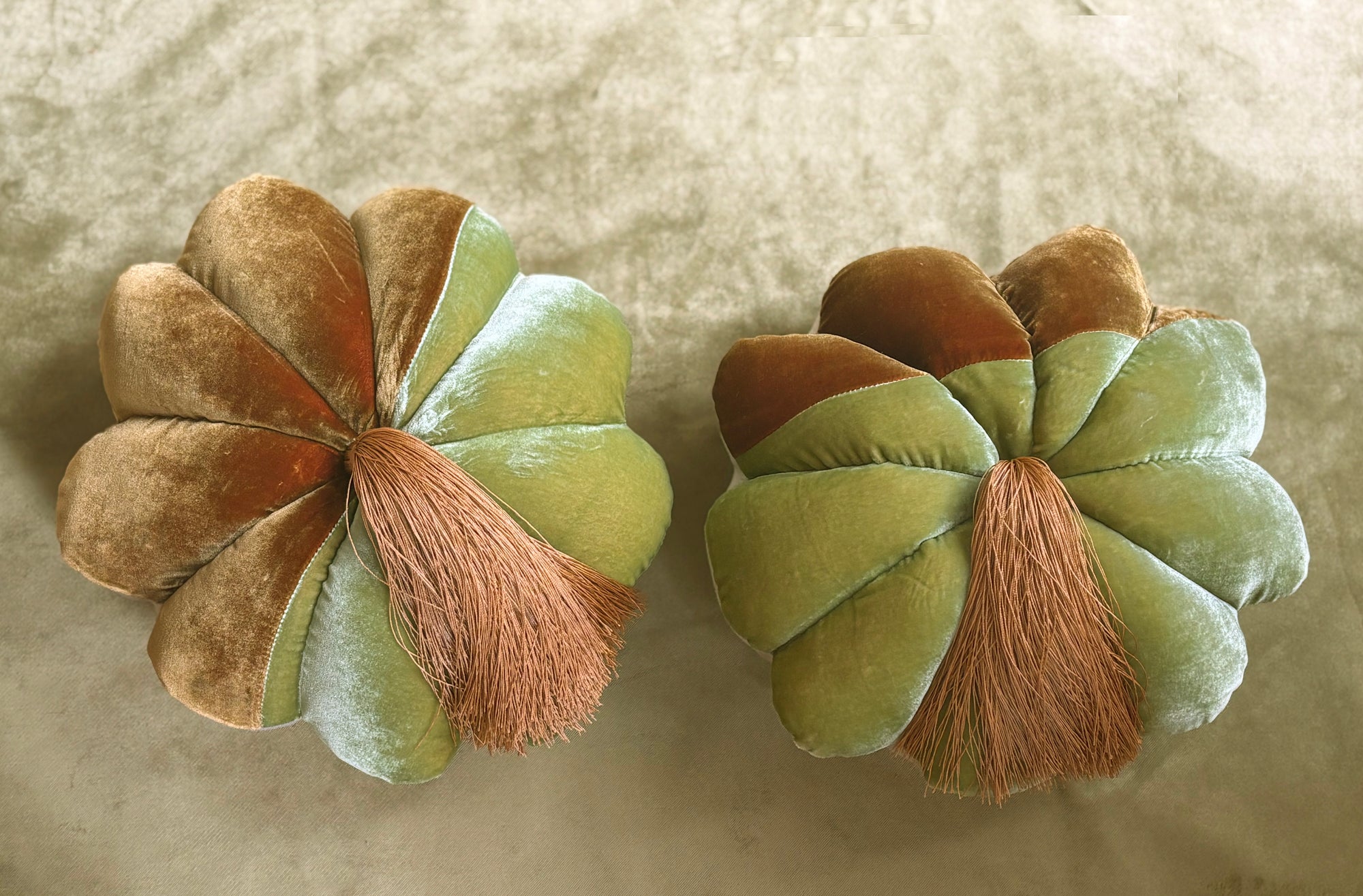FULL BLOOM, PEAR GREEN & OCHER - OCHER TASSEL