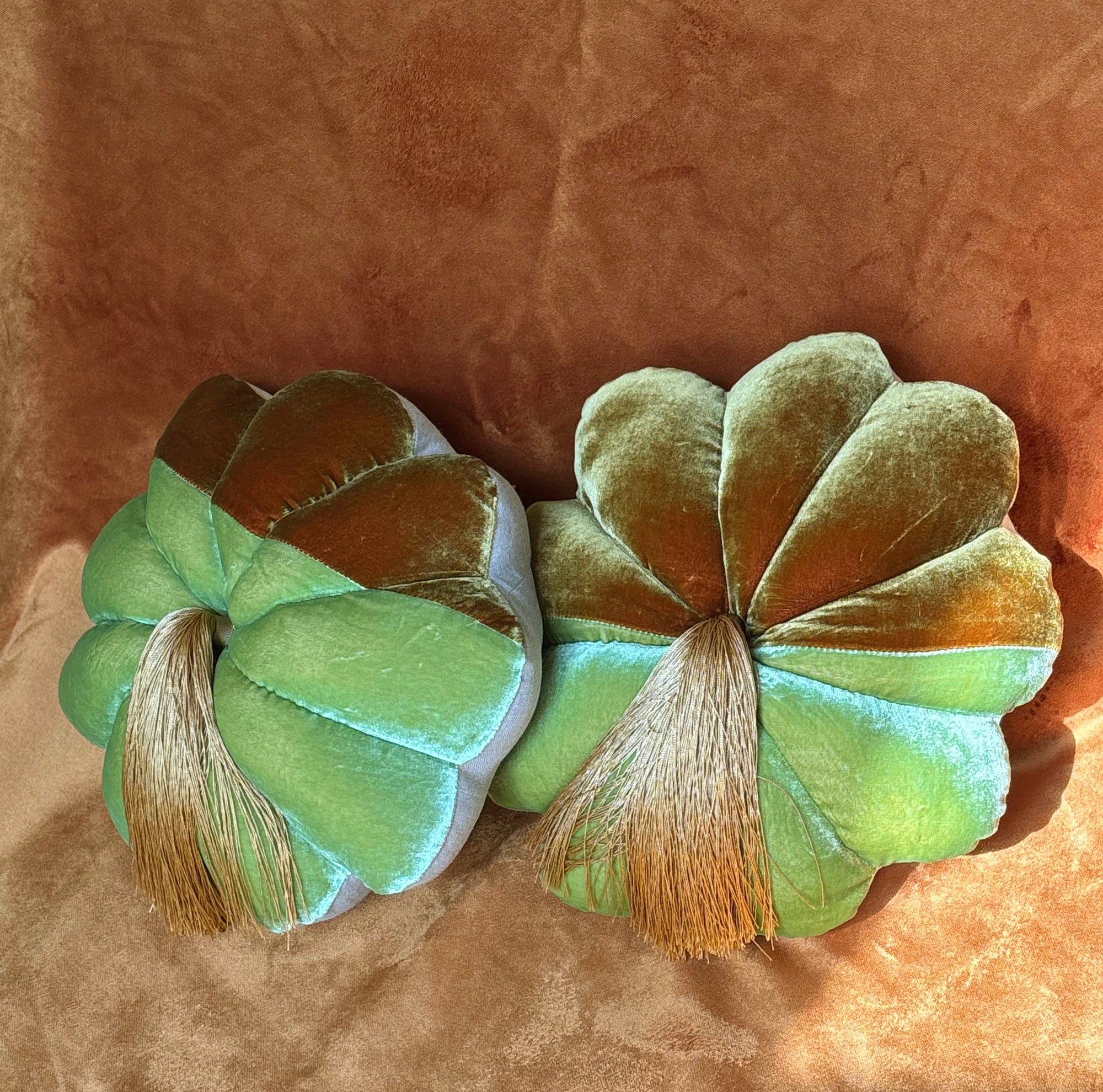 FULL BLOOM, PEAR GREEN & OCHER - OCHER TASSEL
