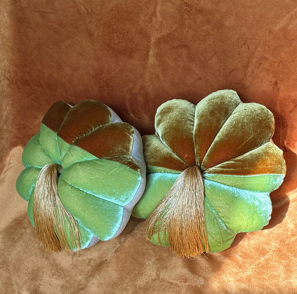 FULL BLOOM, PEAR GREEN & OCHER - OCHER TASSEL