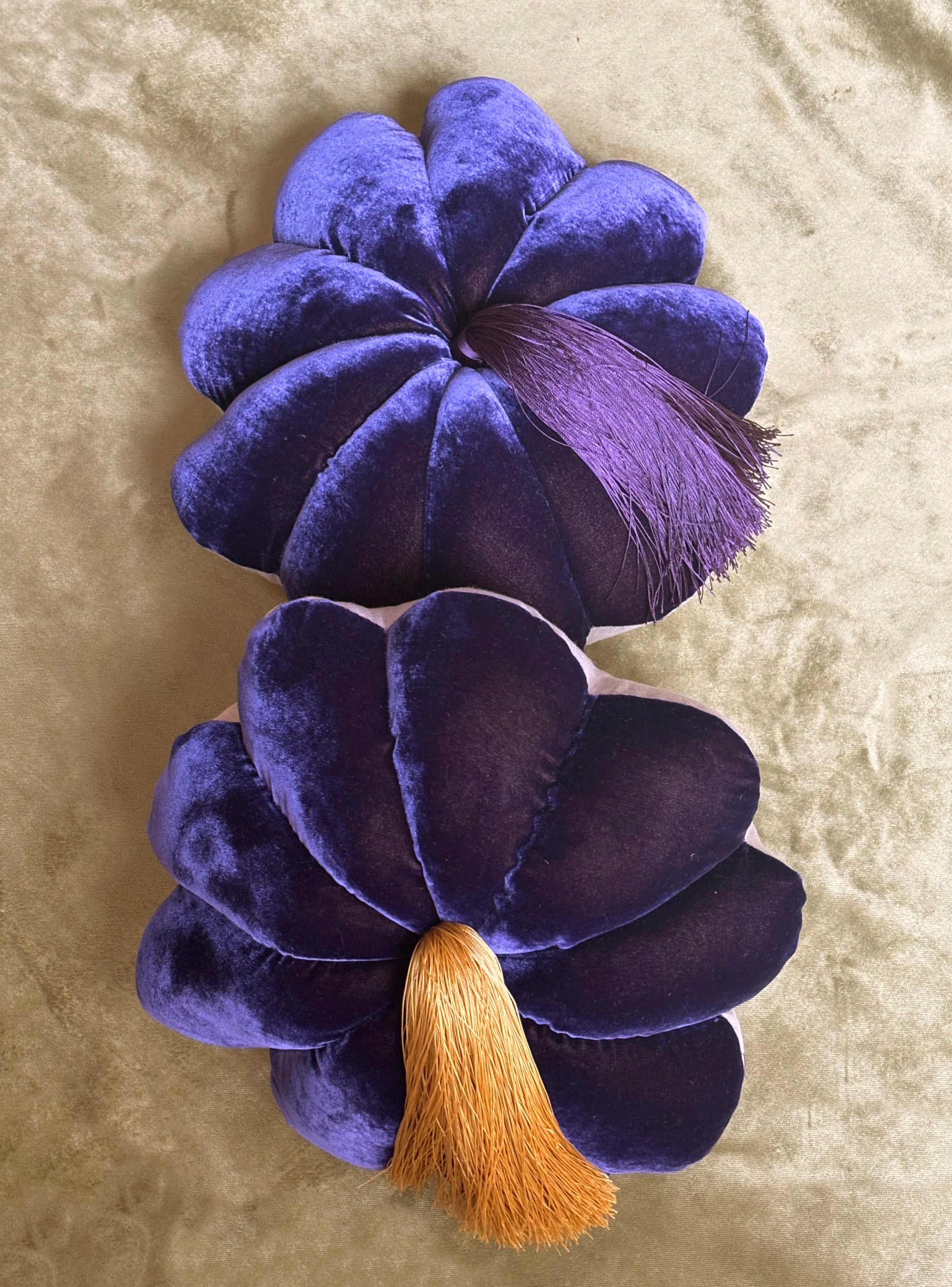 FULL BLOOM, INK PURPLE - DARK PURPLE OR YELLOW