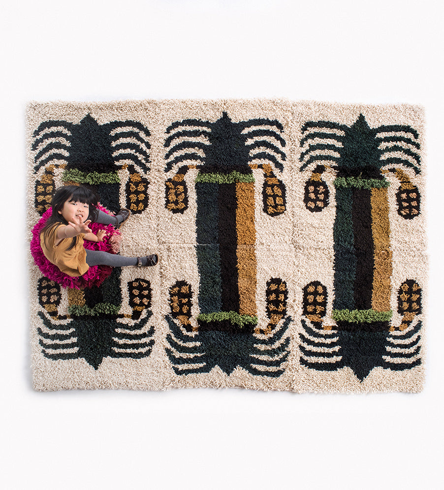 Date palm Tree Rug in natural and green color - Large