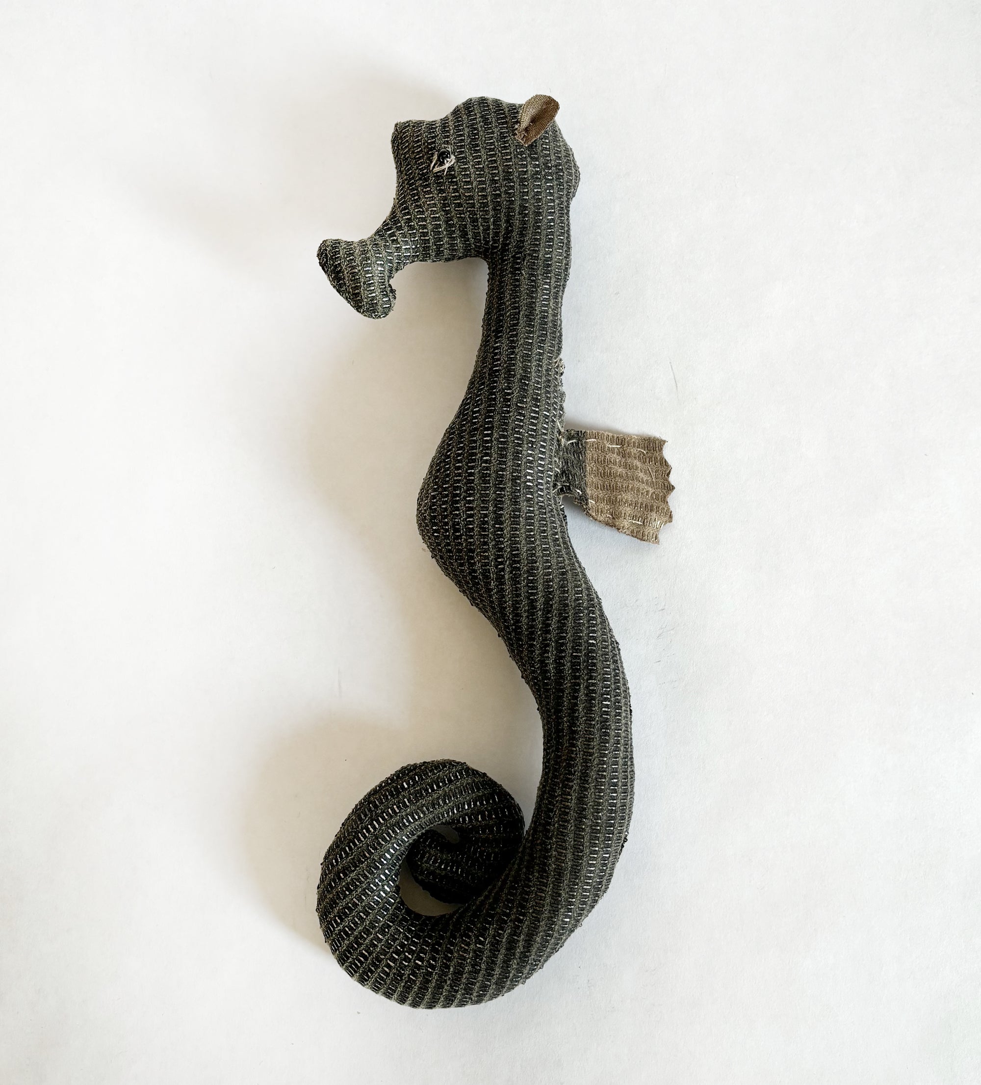 Paper weight Seahorse Black with Silver - Pre order