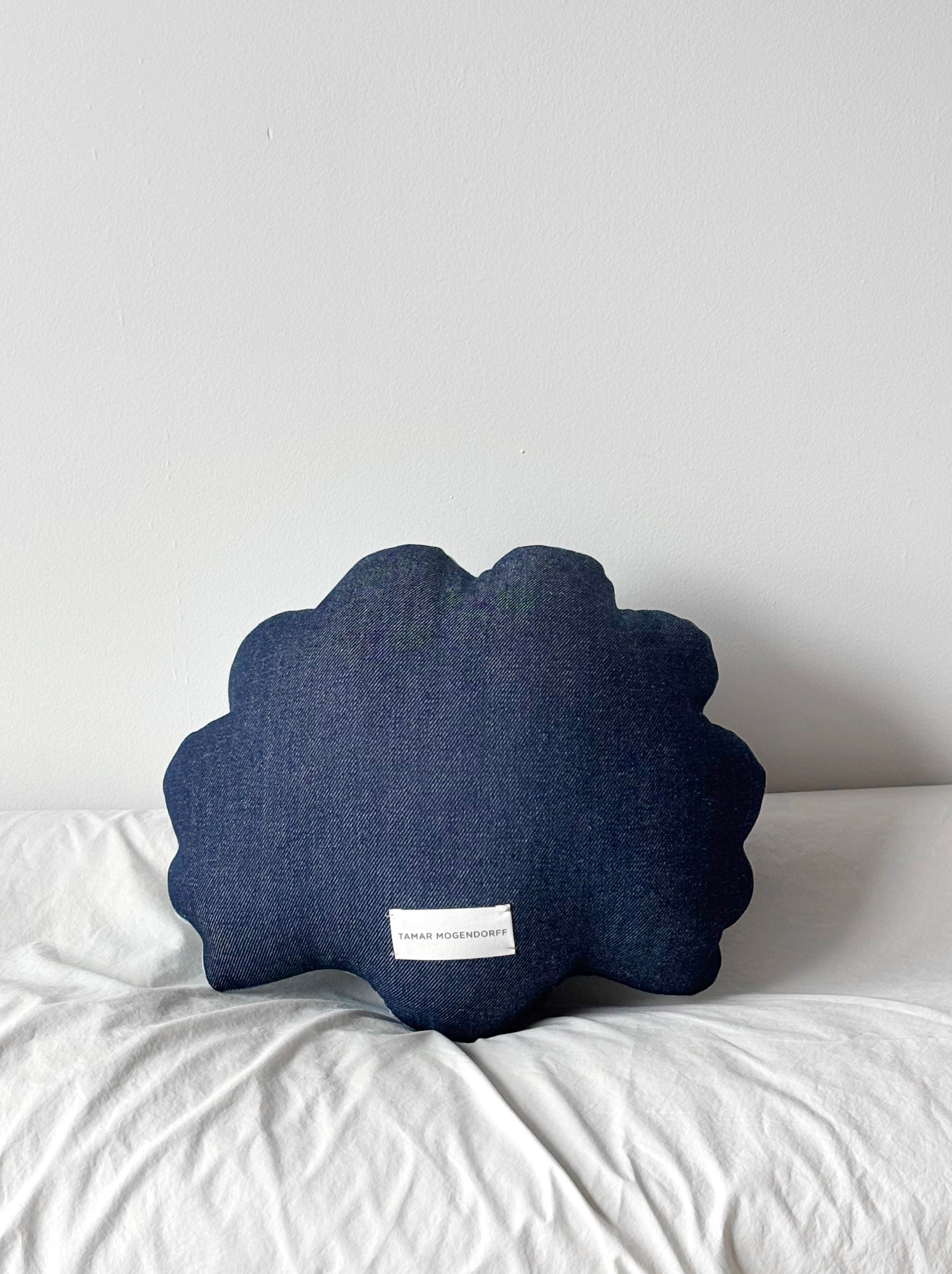 Small denim shell pillow N.5