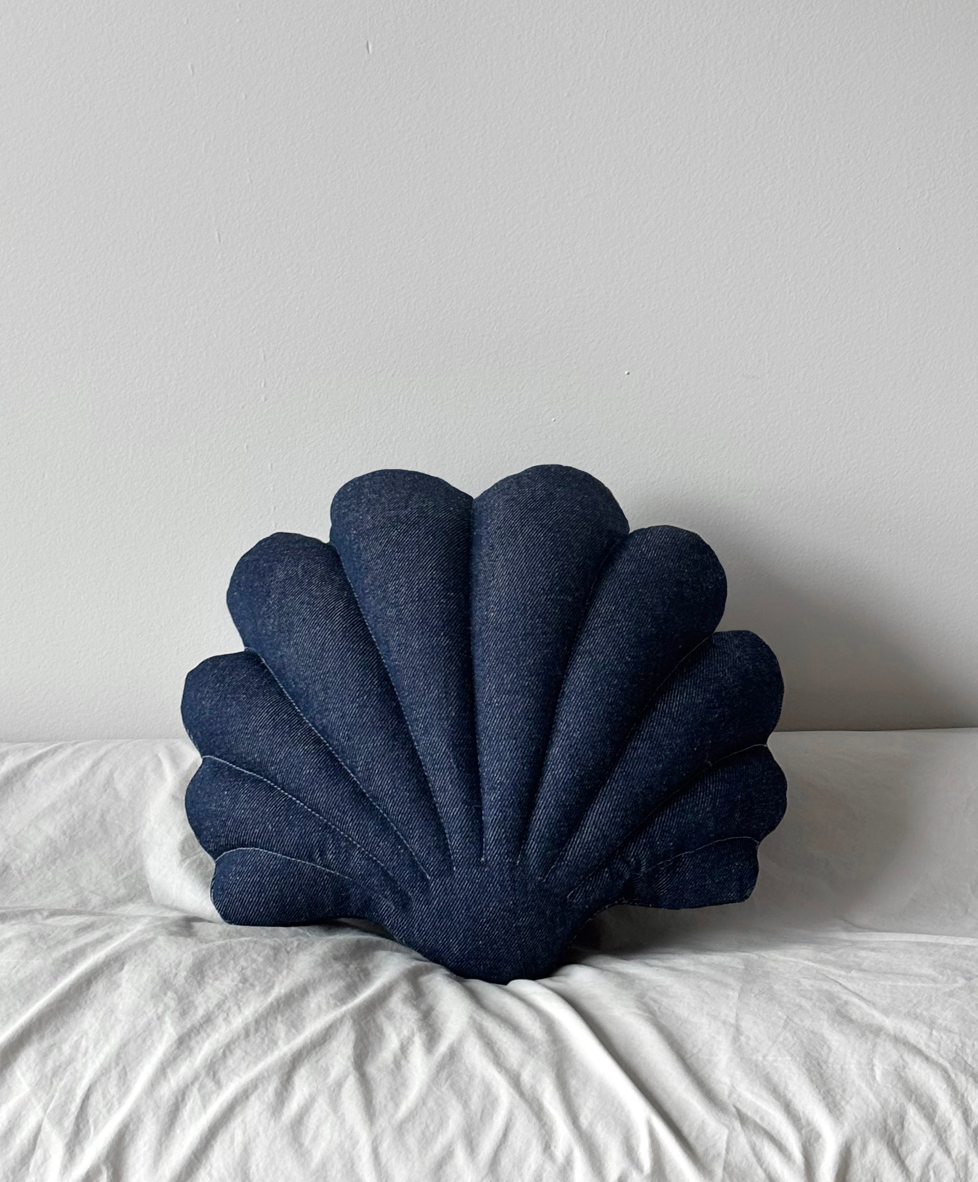 Small denim shell pillow N.7