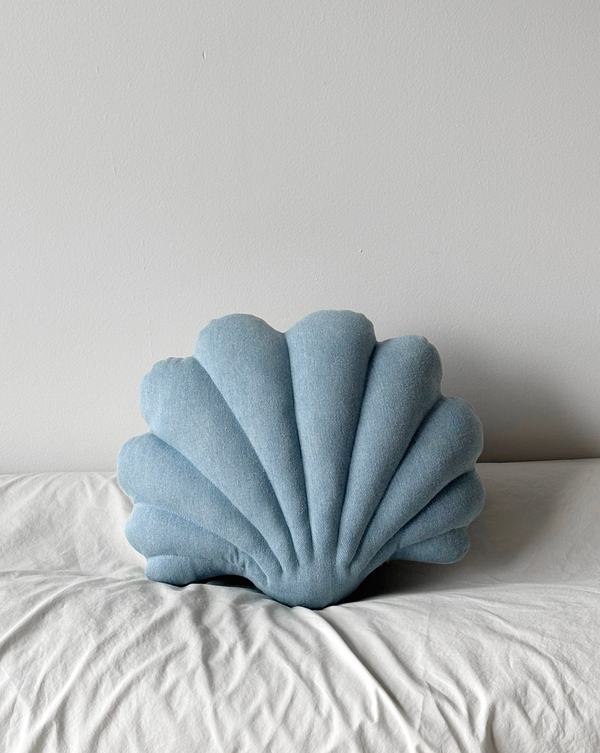 Small denim shell pillow N.1