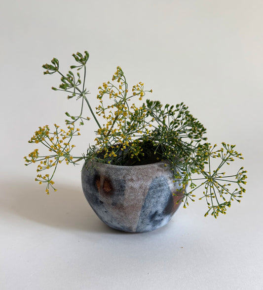 Black flower tiny vase