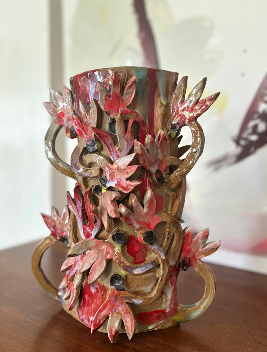 Cyclamens in the wild - Vase 3