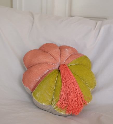 FULL BLOOM, PEACHY PINK & CHARTREUSE - DARK PEACH TASSEL